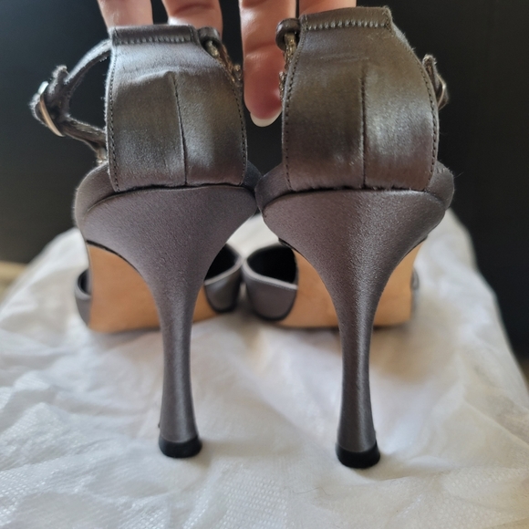 MANOLO BLAHNIK Grey Satin Crystal Embellished Pointed-Toe Heels - Picture 8 of 16